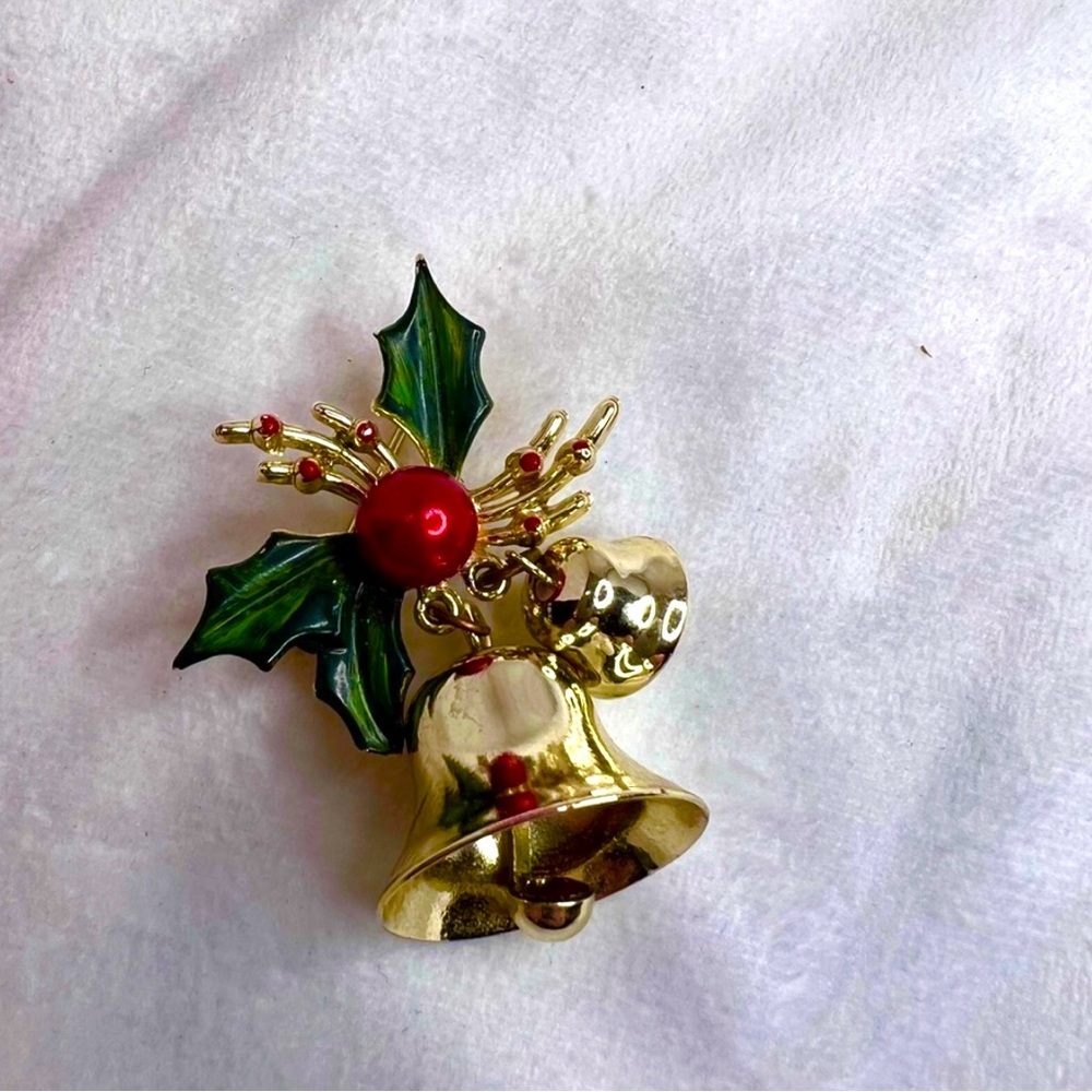 Vintage Christmas Sliver Bells Brooch